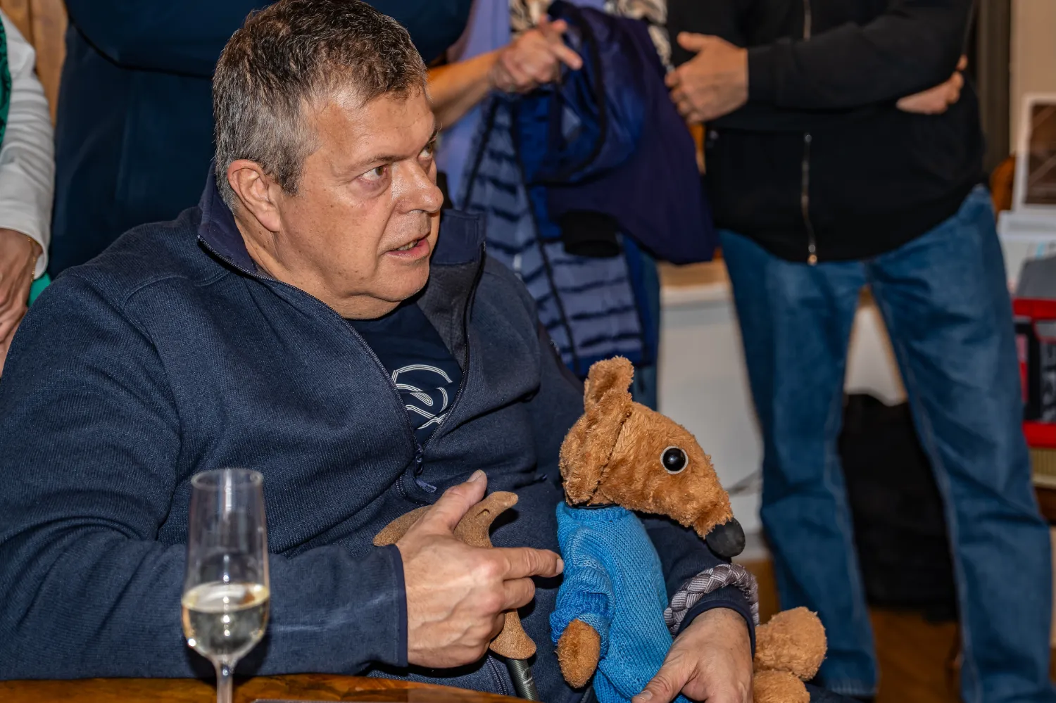 Kunstwerke, Künstler aus der Ausstellung „Parkinson und Pinselstrich“ in Baden (Aargau) – Bilder von Parkinson-Betroffenen