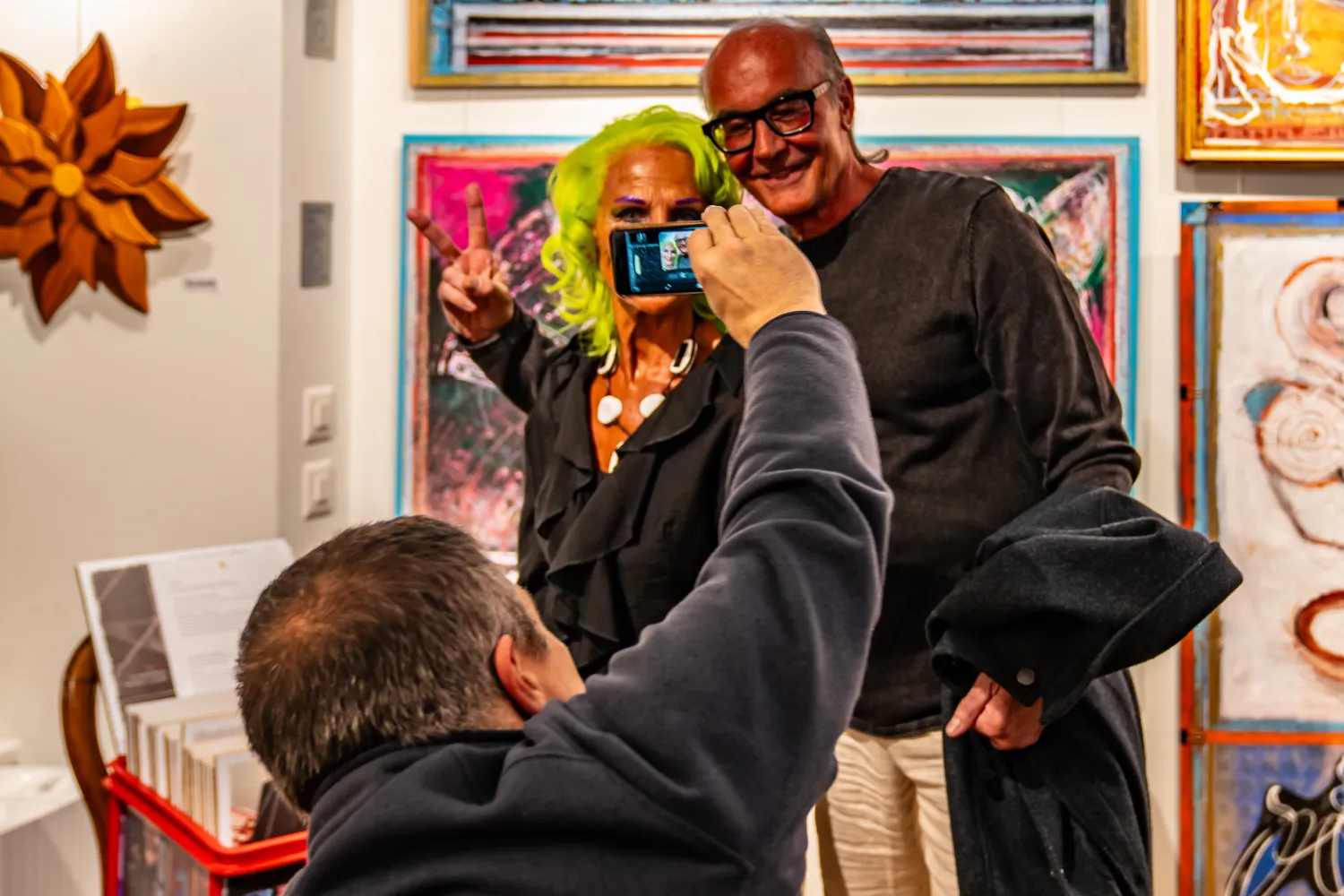 Kunstwerke, Künstler aus der Ausstellung „Parkinson und Pinselstrich“ in Baden (Aargau) – Bilder von Parkinson-Betroffenen